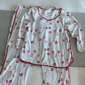 LAKE Women Kiss Pajamas